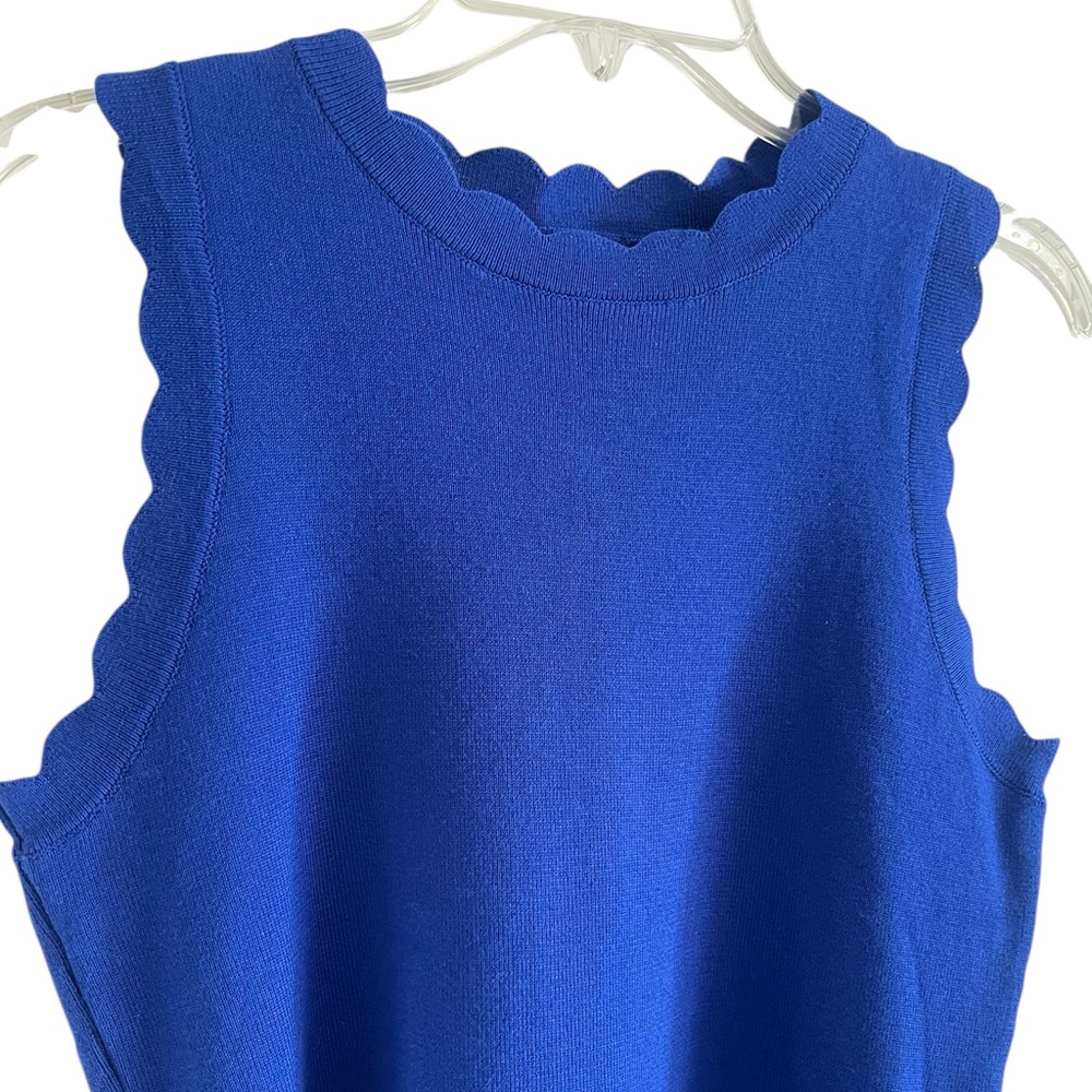 Cable & Gauge Sleeveless Scalloped Neck Stretch Knit Blouse Cobalt Blue Large - Picture 7 of 9